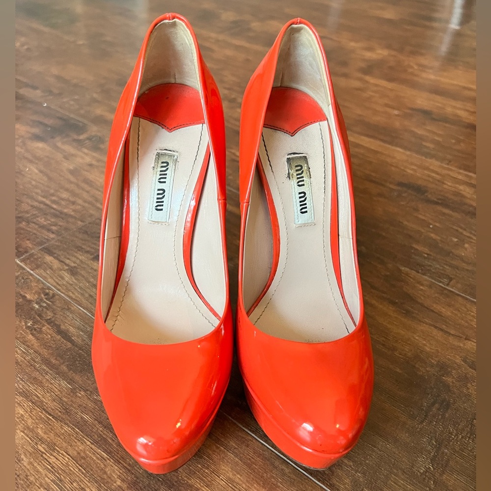Authentic Miu Miu Orange Patent Leather Pumps Wit… - image 1